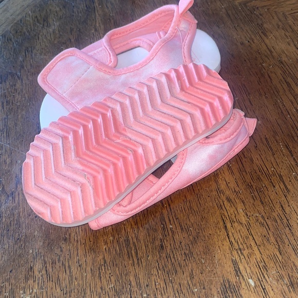 Baby sandals - Picture 3 of 3